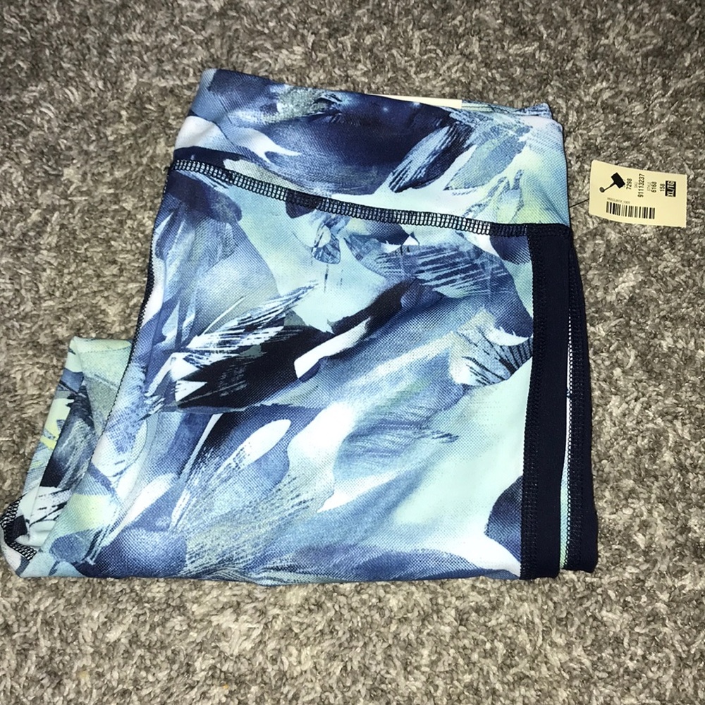 Cropped Leggings from Aeropostale